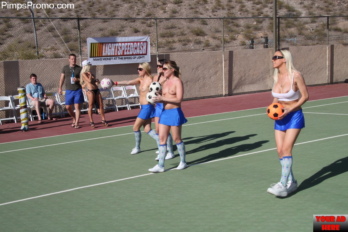 https://www.pimpspromo.com/wp-content/gallery/lightspeed-naked/dodgeball_6500.jpg