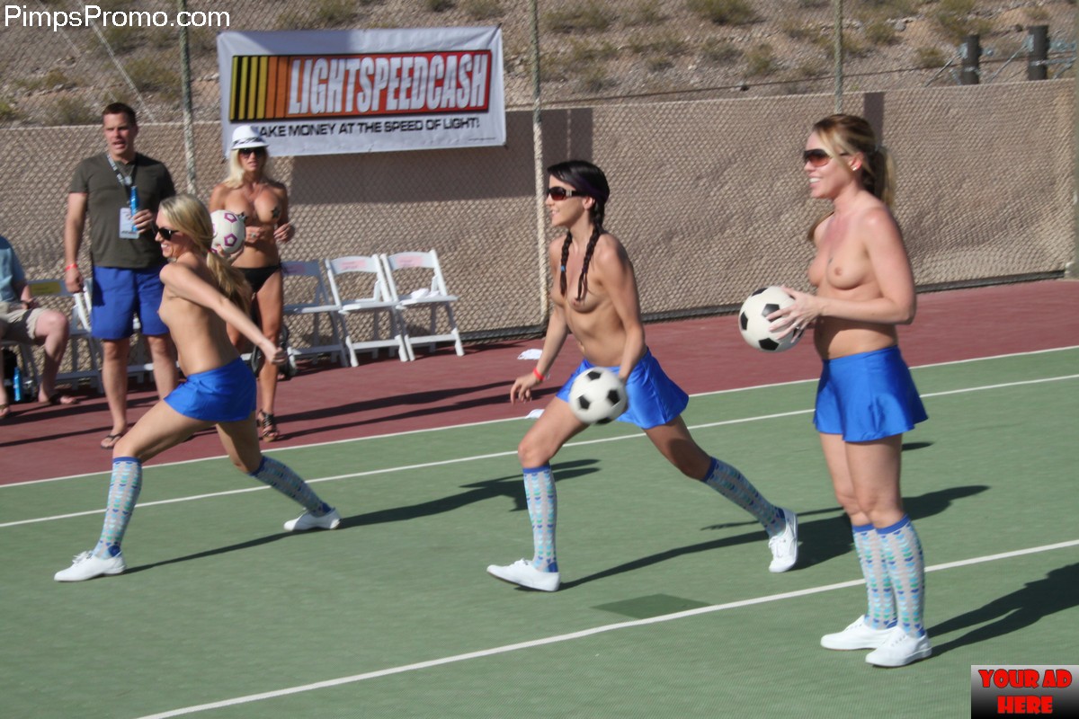 https://www.pimpspromo.com/wp-content/gallery/lightspeed-naked/dodgeball_6501.jpg