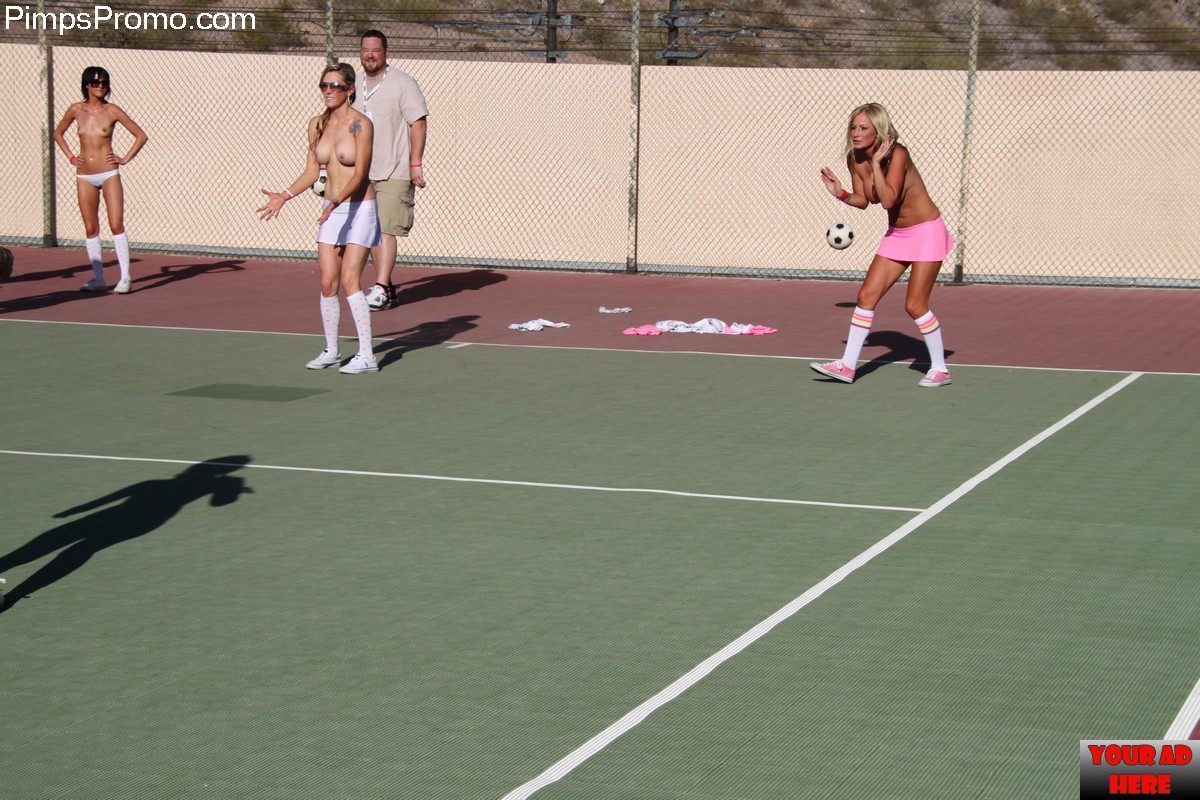 https://www.pimpspromo.com/wp-content/gallery/lightspeed-naked/dodgeball_6895.jpg